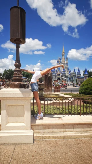 Instagram post from giorgia_poledancetherapy. This post is in position 1.