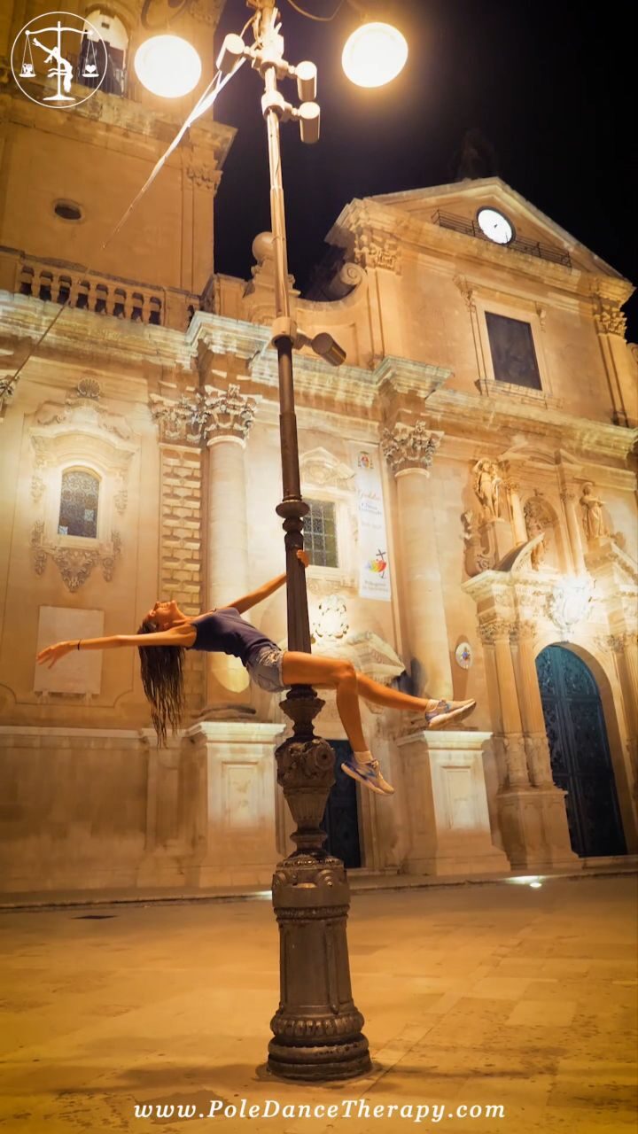 Instagram post from giorgia_poledancetherapy. This post is in position 5.
